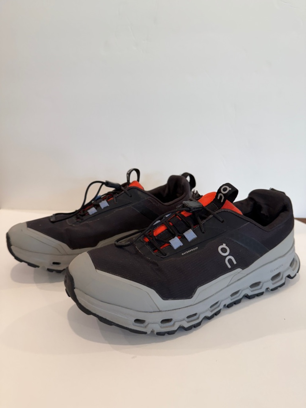 On Running Cloudventure Waterproof Big Kid’s Trail Shoes - Black & Gray
